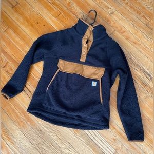 Carhartt relaxed fit 1/4 snap fleece pullover.